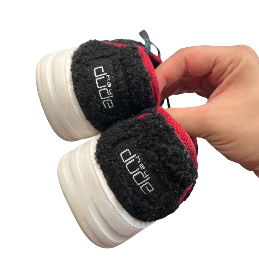 Hey Dude Karina Sherpa Womens 9 Moonless Sangria Black Red Cozy Lace Up Sneakers